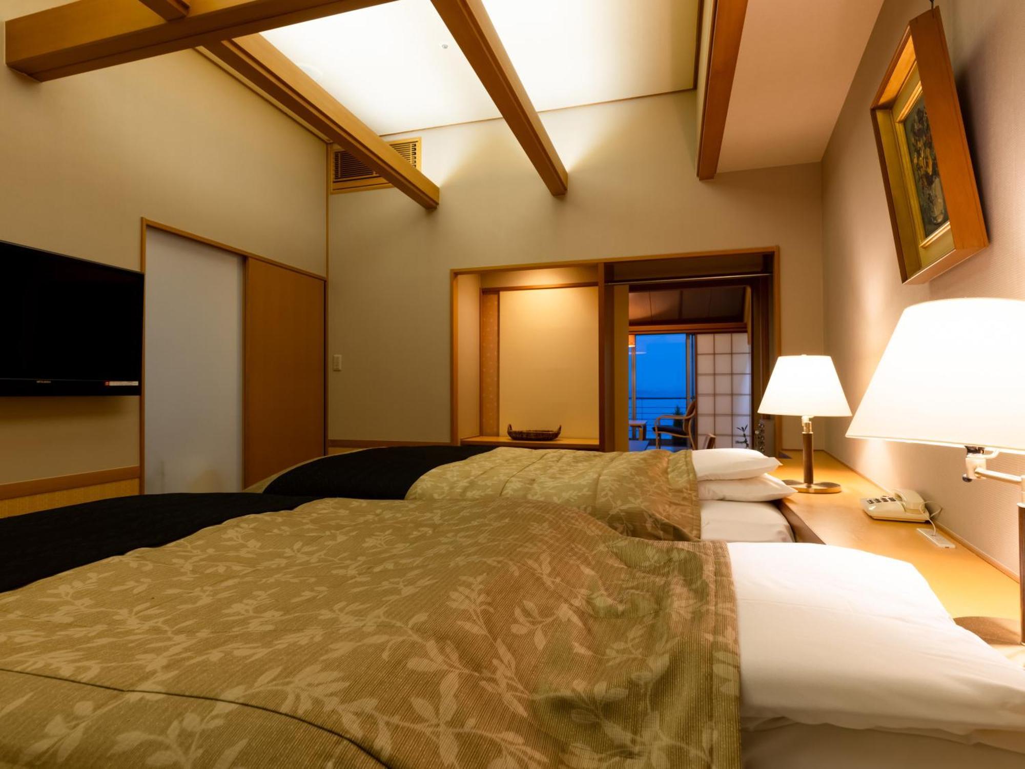 Apa Hotel & Resort Kaga Katayamazu Onsen Kasuikyo Kaga (Ishikawa) Exterior foto