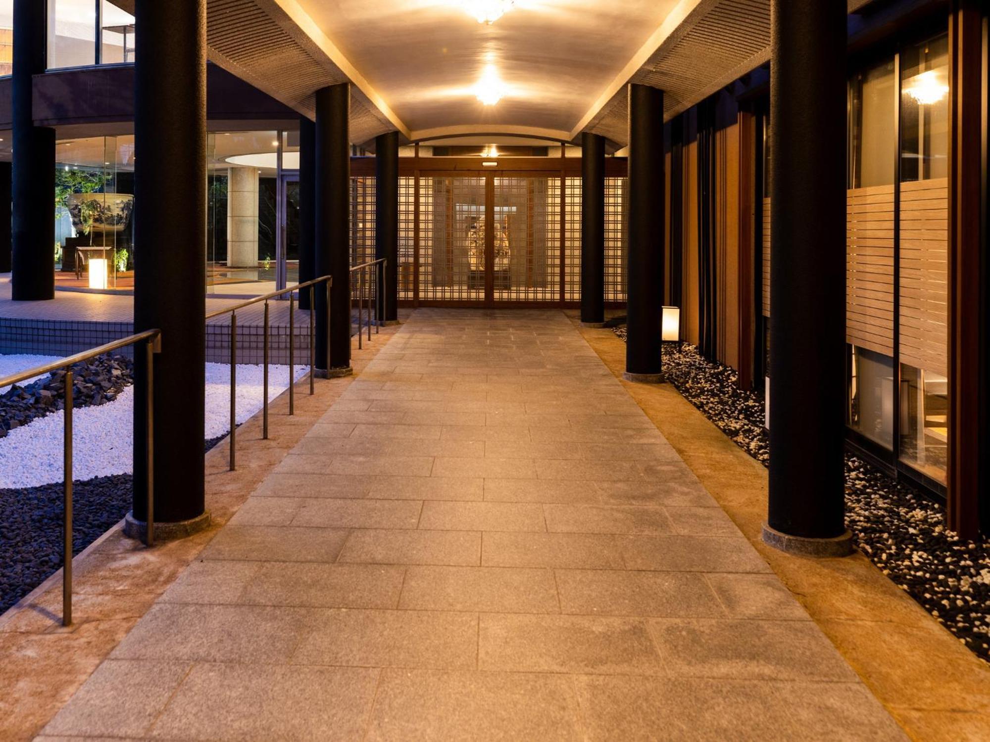 Apa Hotel & Resort Kaga Katayamazu Onsen Kasuikyo Kaga (Ishikawa) Exterior foto